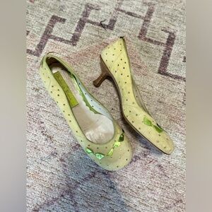 Vintage Kiwi Kitten Heels